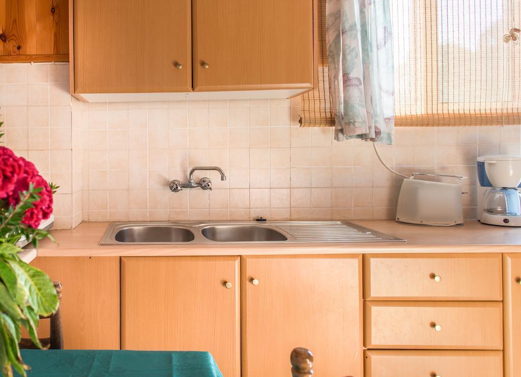 Villa Pouliezos Apartments Аликанас Номер фото